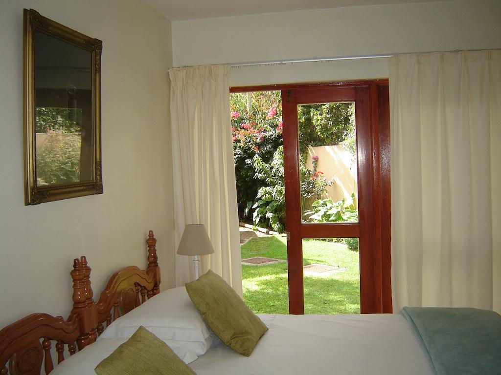 Rivertide Lodge Knysna Chambre photo